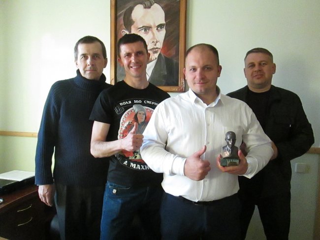 Міський голова Конотопу Артем Семеніхін про конфлікт зі Слугою народу Качурою: Він вимагає від мене, щоб я одного танцора взяв – і призначив секретарем міської ради 02