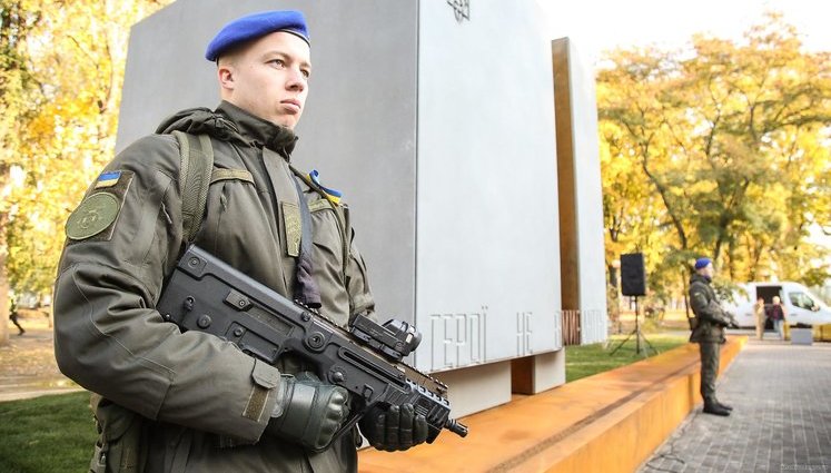 Герои не умирают: в Харькове открыли монумент защитникам Украины. ФОТОрепортаж