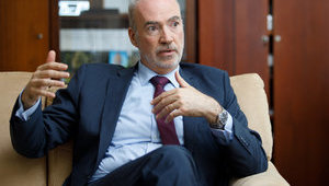 Франция в постоянном диалоге с Минобороны Украины касательно военной поддержки, - посол де Понсен