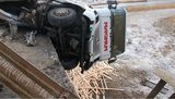 Под Николаевом грузовик слетел с моста. ФОТОрепортаж