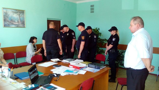 20 дітей госпіталізовано після розпилення газу в школі у Черкасах 02