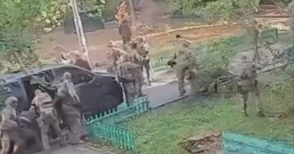 Бутусов прокоментував збройний конфлікт між ГУР та СБУ в Києві