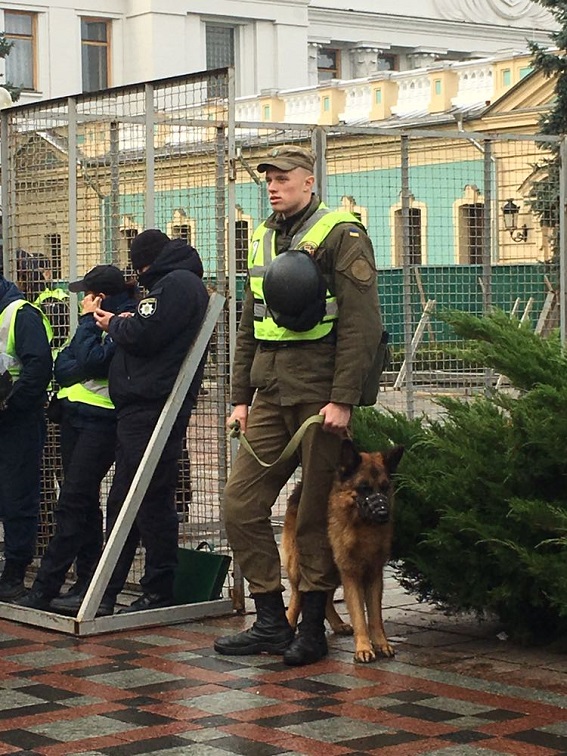 Police will check documents and belongings of citizens in Kyiv downtown, - Kryshchenko 04 Police will check documents and belongings of citizens in Kyiv downtown, - Kryshchenko 04