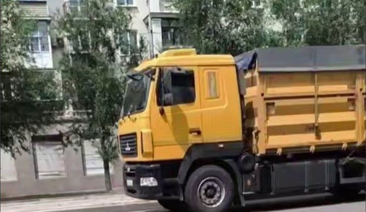 РФ перебрасывает силы через Мариуполь небольшими группами, маскируя колонны под гражданские автомобили, - Андрющенко