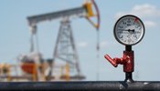 Ціни на нафту різко впали після того, як США та Іран досягли мирної угоди про відкриття Ормузької протоки