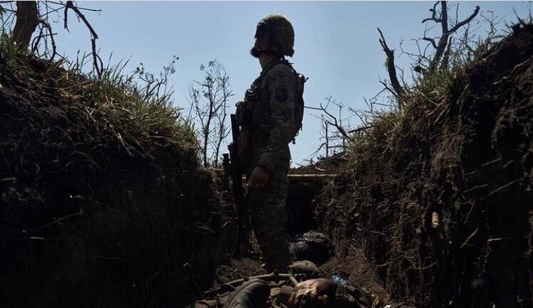 Окупанти втрачають позиції на південь від Бахмуту і починають відходити до траси Бахмут-Горлівка, - Сили оборони. ВIДЕО