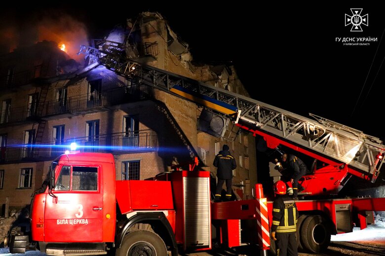 Жертв атаки на Ржищів вже 9. Розбір завалів завершили 04 Жертв атаки на Ржищів вже 9. Розбір завалів завершили 04