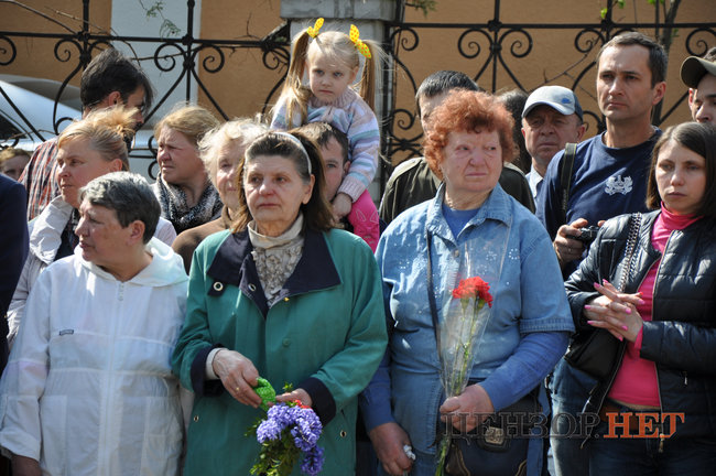 Памятник офицеру 93-й бригады Мирославу Мысле, погибшему на Донбассе, открыли в Киеве 17