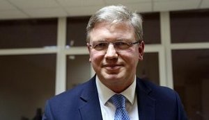 Фюле хочет сегодня снова подискутировать с Януковичем: Ситуация в Украине требует смелых решений с обеих сторон. ВИДЕО