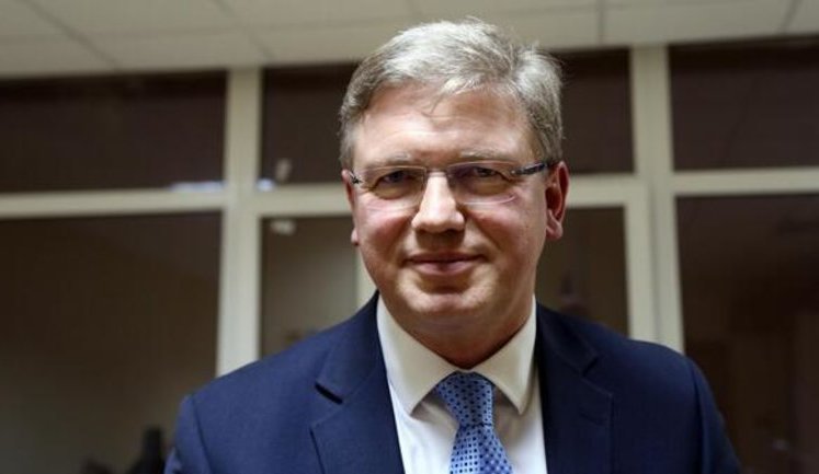 Фюле хочет сегодня снова подискутировать с Януковичем: Ситуация в Украине требует смелых решений с обеих сторон. ВИДЕО