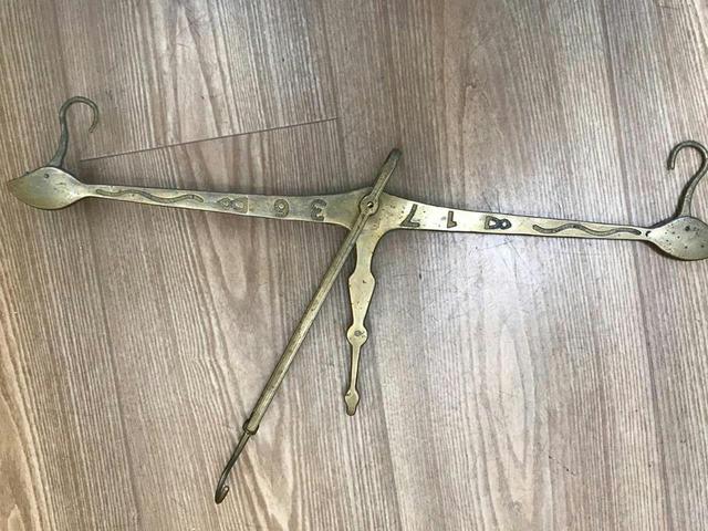 Фантом затримав партію антикваріату на лінії розмежування в Донецькій області 03