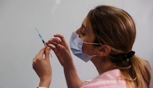 Ефективність третьої дози вакцини проти COVID-19 вивчать у Великій Британії