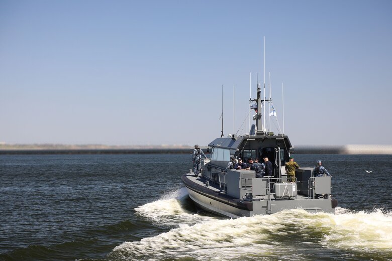 Катери від Естонії "Ірпінь" та "Рені" включили до складу ВМС ЗСУ