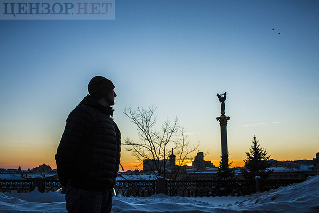 Ветеран-аеророзвідник Денис Антіпов: Ми зробили свою версію фотографії Прапор над Іодзімою. Вона розійшлася тисячами репостів. Її поширили навіть деякі американські ЗМІ 10