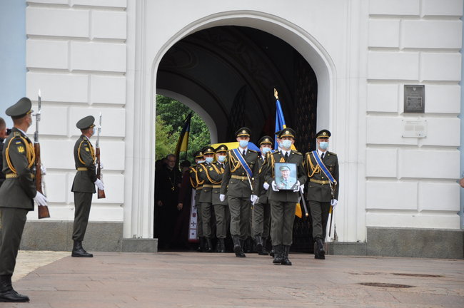 С умершим ветераном ОУН-УПА и дивизии Галичина Орестом Васкулом простились в Киеве 56
