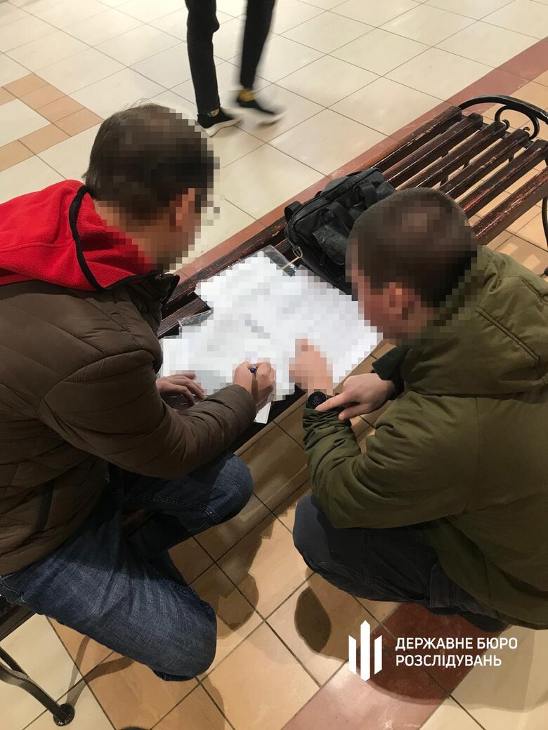 Експодатківець із Житомирщини отримував зарплату як військовий