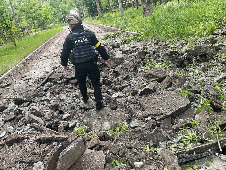 Occupiers fired on Avdiivka all night, in morning racists launched airstrike, and three civilians were wounded 04