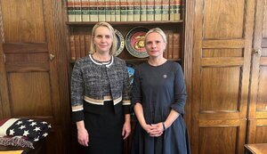 Конгрессвумен от республиканской партии Спартц прибыла в Киев
