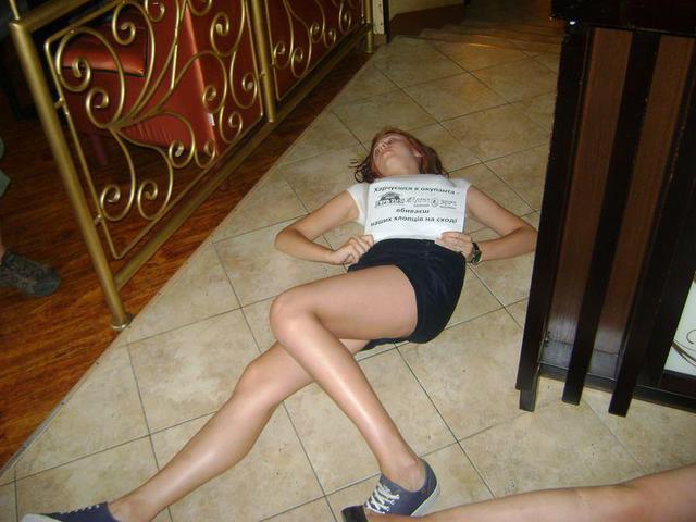 убийство россия кафе