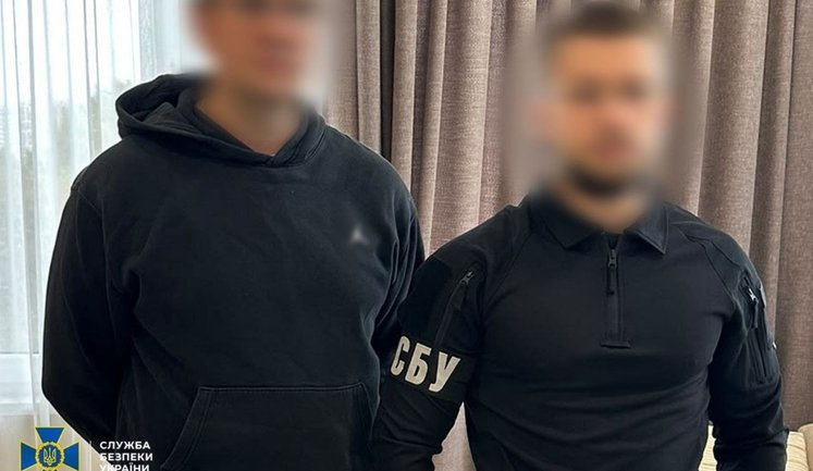 СБУ затримала керівників одеської компанії, які допомогли РФ продати українське зерно на 60 млн грн. ФОТОрепортаж