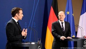 Путін поінформував Макрона та Шольца, що підпише указ про визнання "ДНР/ЛНР"