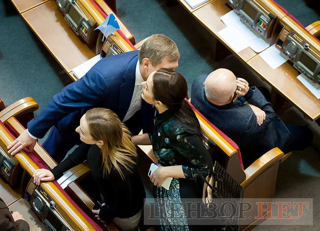 Розмова Лозового з Новинським і Папієвим та суперечка Парубія з Яценком, - день роботи ВР 5 грудня 17
