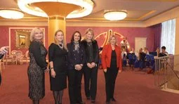 дипломаты послы