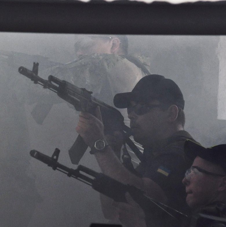 Кіборг Кирило Недря: У людей немає розуміння того, що вони теж – об’єкт дії інформаційно-психологічної спеціальної операції 06 Кіборг Кирило Недря: У людей немає розуміння того, що вони теж – об’єкт дії інформаційно-психологічної спеціальної операції 06