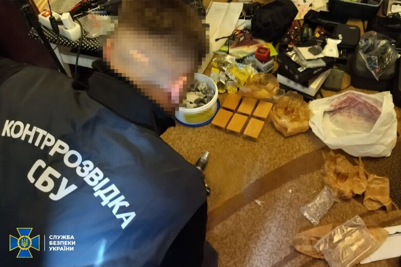 Нейтрализована расконсервированная агентурно-боевая группа ФСБ, которая готовила диверсии на объектах ВСУ и Минобороны в Киевской области 02