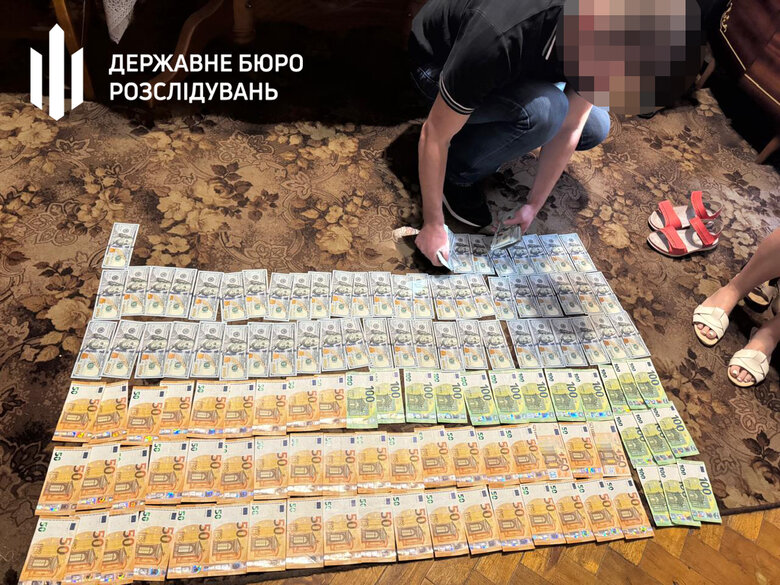 На Донеччині директор благодійного фонду допомагав ухилянтам