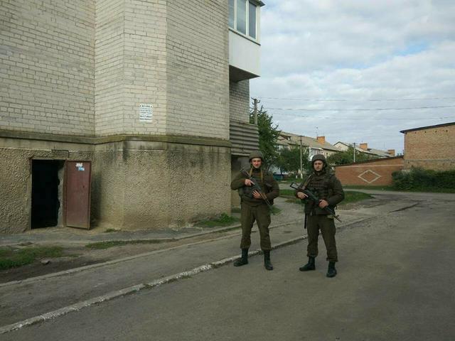 Нацгвардія патрулює евакуйовану Калинівку, запобігаючи мародерству, - прес-служба 04