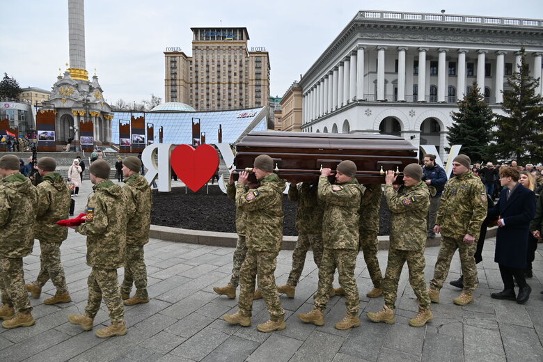 Прощання з Хмарою