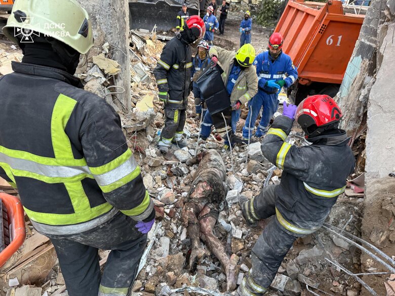 розбір завалів у Києві
