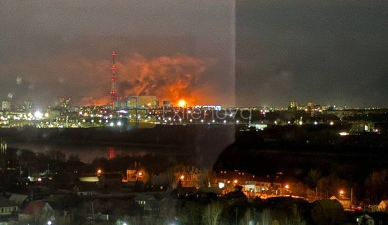 Після атаки БпЛА палає хімзавод у російському Омську. ВІДЕО+ФОТОрепортаж