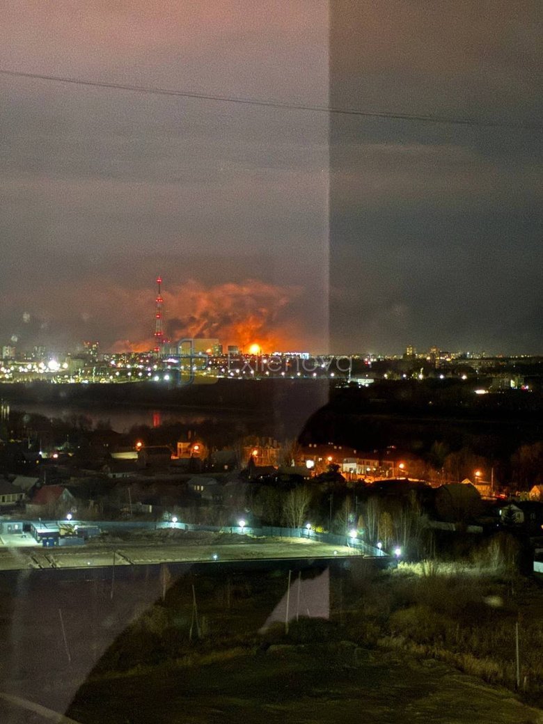 В Омську РФ палає хімзавод