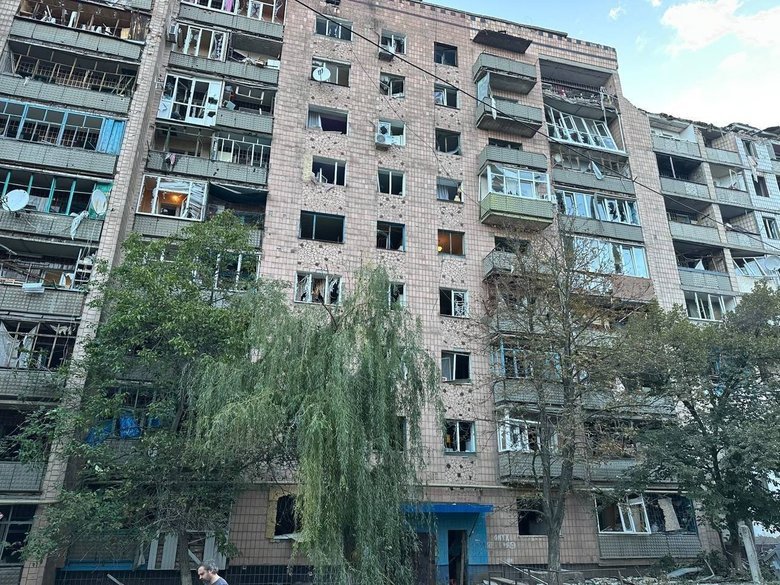 РФ нанесла массированный удар по Краматорску: есть погибший