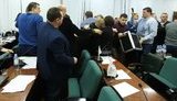 Scuffle at Lutsk City Council: lawmakers put up fight while leasing out land plot. VIDEO