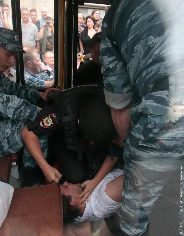москва избиение