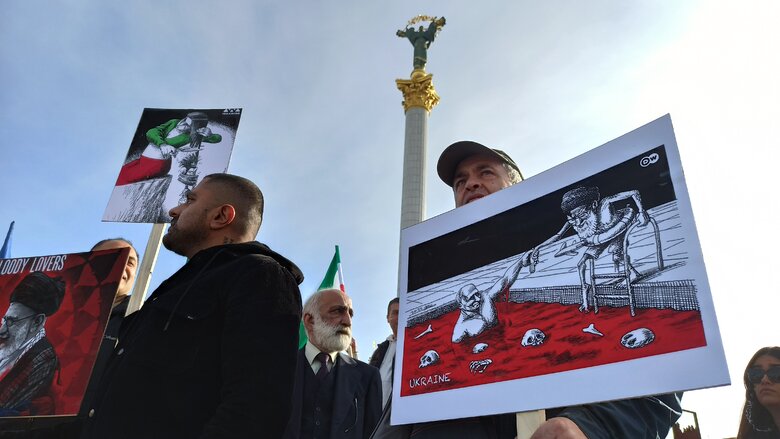 Iranians protested on Maidan against their country’s participation in war with Ukraine 05