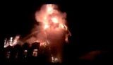 В Симферополе горит дом: пламя видно из разных районов города. ВИДЕО