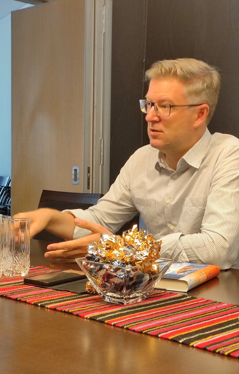 Посол Естонії Каймо Кууск: Ми були надзвичайно щасливі, коли ви збили ракету Кинджал над Києвом. Це був прямо рок-н-рольний момент! 03 Посол Естонії Каймо Кууск: Ми були надзвичайно щасливі, коли ви збили ракету Кинджал над Києвом. Це був прямо рок-н-рольний момент! 03