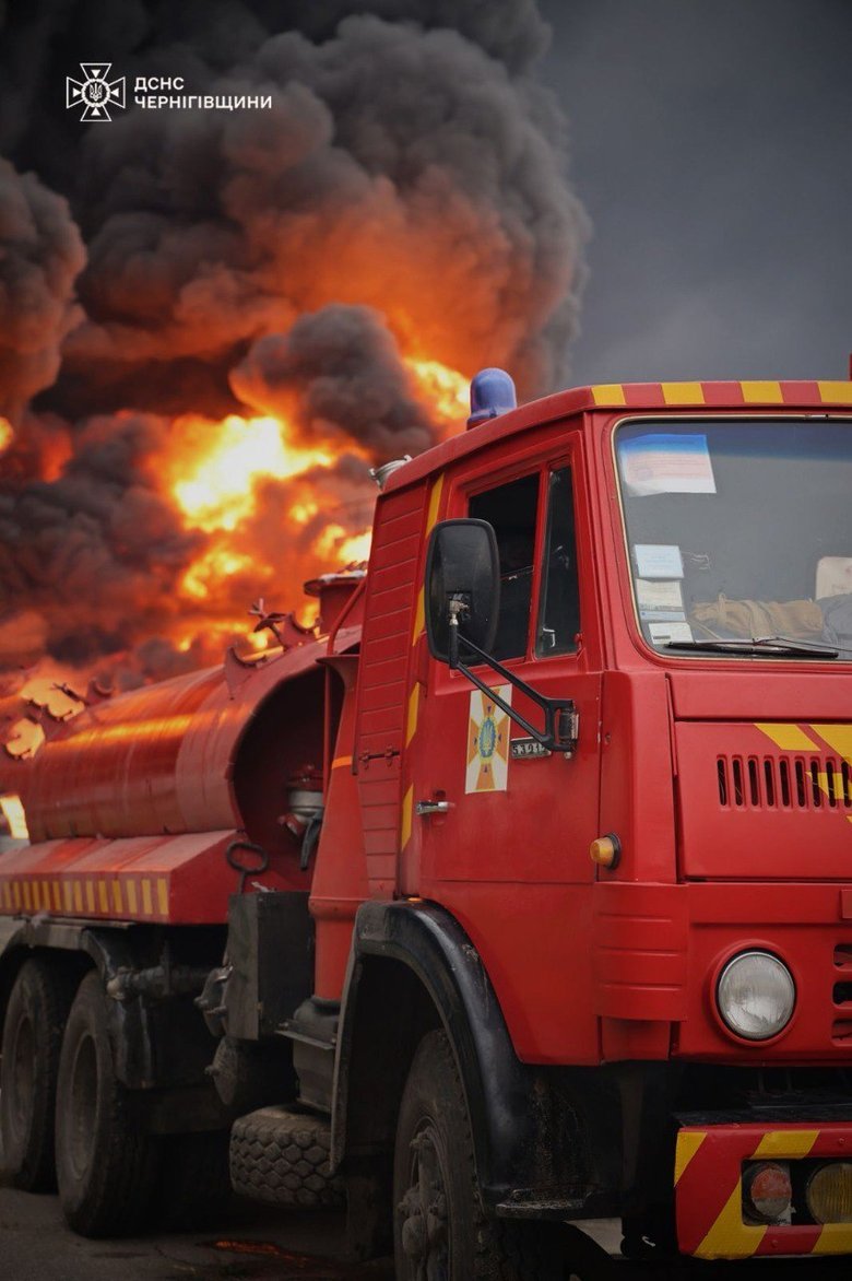 Large-scale fire in Pryluky after a drone strike on 8 October