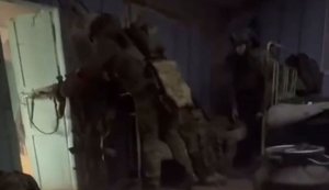 Кадирівці зафільмували наліт українських FPV-дронів на власне укриття. ВIДЕО