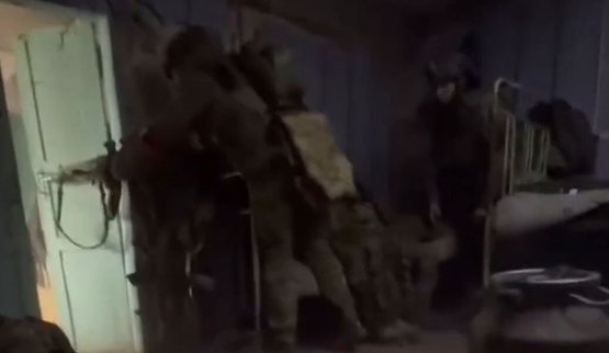 Сили оборони здійснили серію атак дронами на укриття окупантів на Донецькому напрямку
