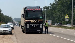 У пунктах пропуску на кордоні з Румунією через спеку обмежать рух вантажівок