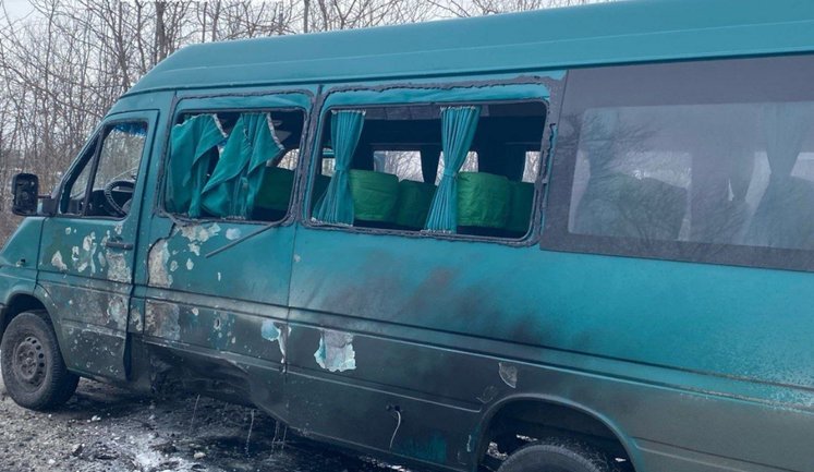 Рашисты ударили по двум маршруткам на Запорожье: обошлось без пострадавших. ФОТО