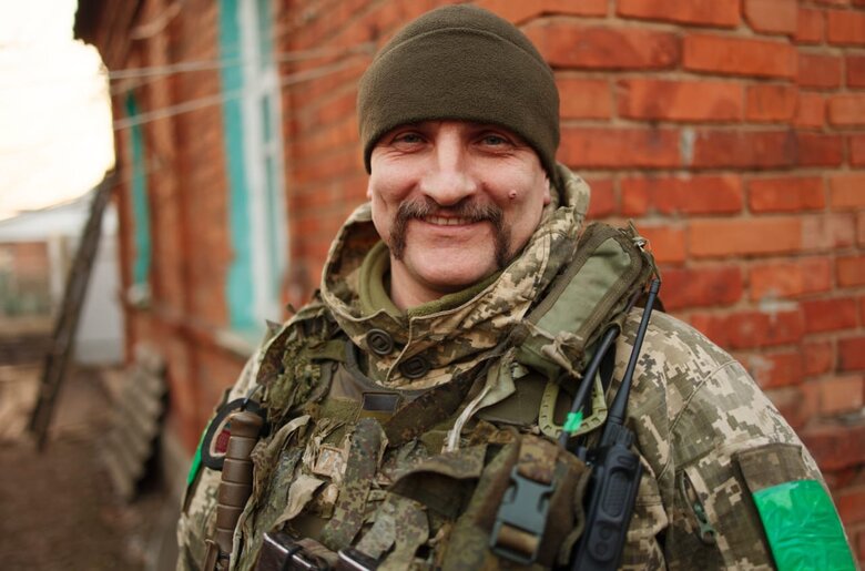 Командир групи інженерного забезпечення 80-ої бригади Руслан Панезьоров: Тікаючи на Харківщині, росіяни підірвали мости в Ізюмі. Перший міст між лівим і правим берегом поставив мій підрозділ 07