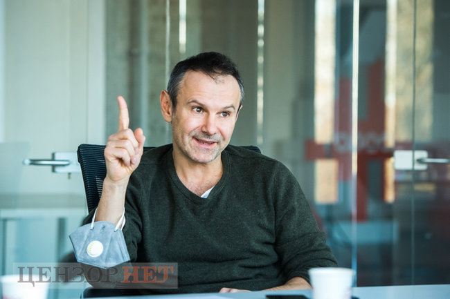 Святослав Вакарчук: Я спілкуюсь із президентом. Тема Донбасу і Криму займає 80% наших розмов 03 Святослав Вакарчук: Я спілкуюсь із президентом. Тема Донбасу і Криму займає 80% наших розмов 03