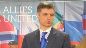 Возобновление заседаний комиссии Украина-НАТО на министерском уровне возможно в апреле, - Пристайко