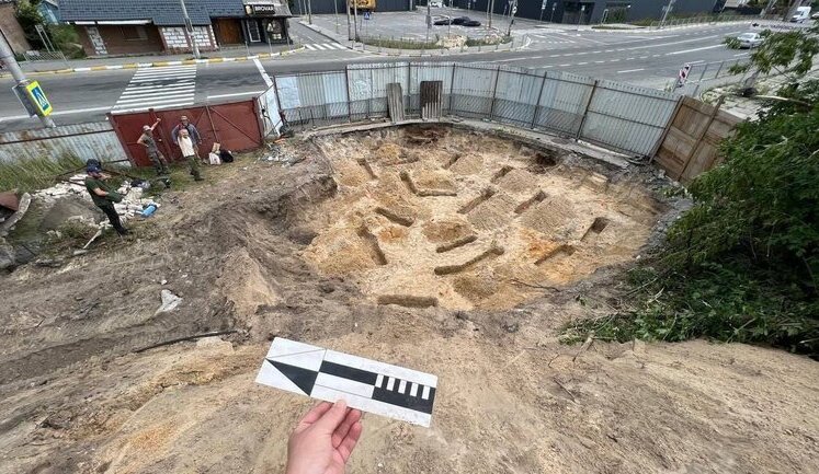 Братскую могилу времен Второй мировой обнаружили в Ирпене. ФОТО